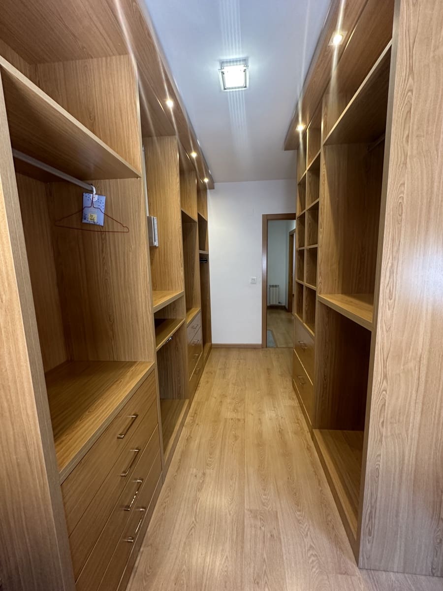 4 soveværelse Rækkehus til salg i Granada by med garage - € 485.000 (Ref: 9752629)