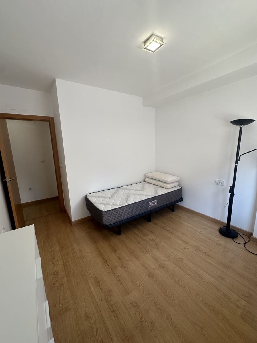 4 soveværelse Rækkehus til salg i Granada by med garage - € 485.000 (Ref: 9752629)