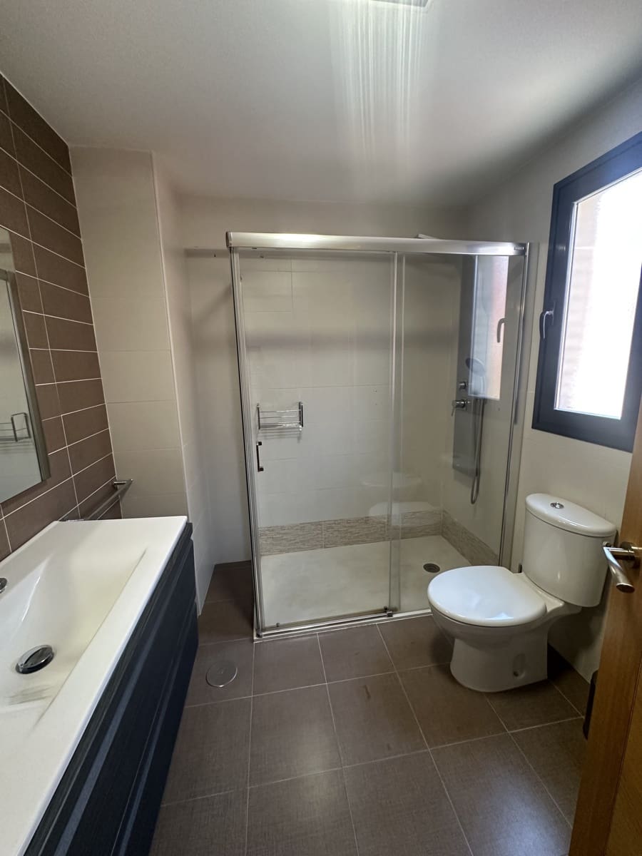 4 soveværelse Rækkehus til salg i Granada by med garage - € 485.000 (Ref: 9752629)