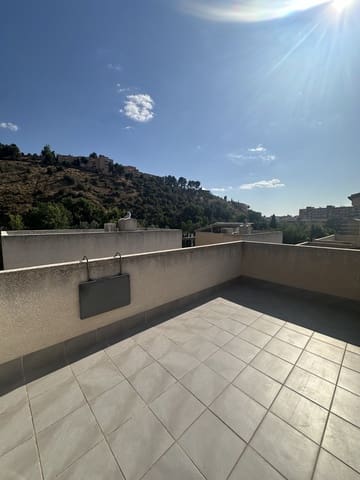 4 soveværelse Rækkehus til salg i Carretera de la Sierra, Granada by med garage - € 485.000 (Ref: 9752629)