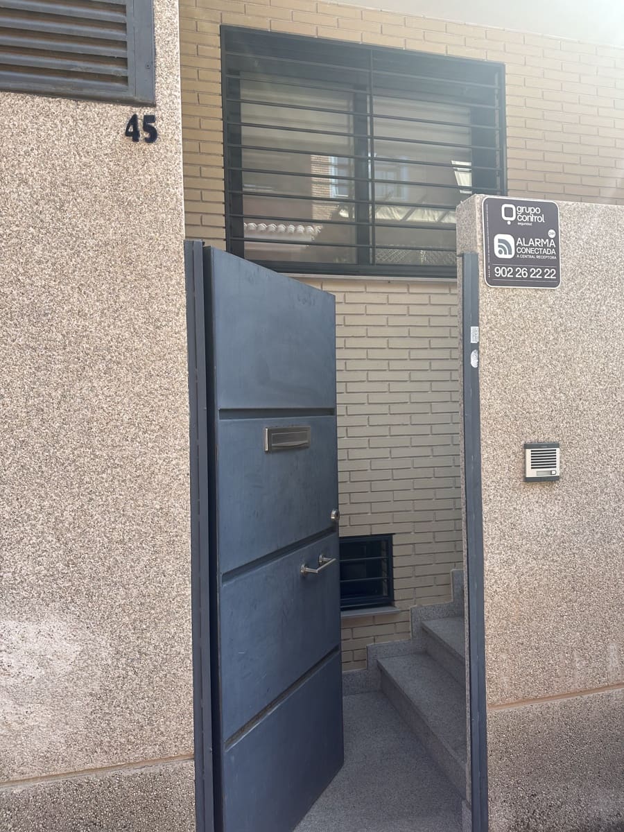 4 soveværelse Rækkehus til salg i Granada by med garage - € 485.000 (Ref: 9752629)