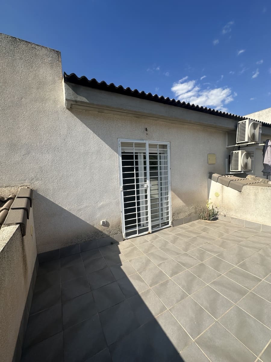 4 soveværelse Rækkehus til salg i Granada by med garage - € 485.000 (Ref: 9752629)