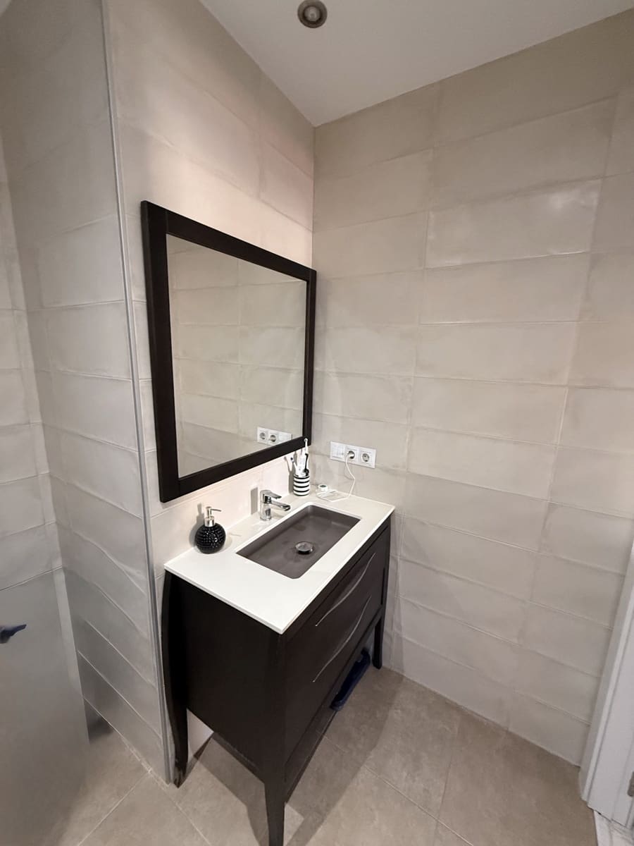 3 bedroom Flat for sale in Granada city - € 329,000 (Ref: 9837713)