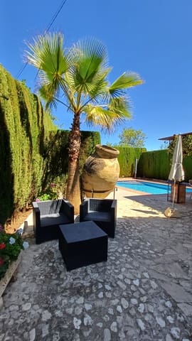 3 chambre Villa/Maison à vendre à Fuente Camacho, Loja avec piscine garage - 285 000 € (Ref: 8431852)