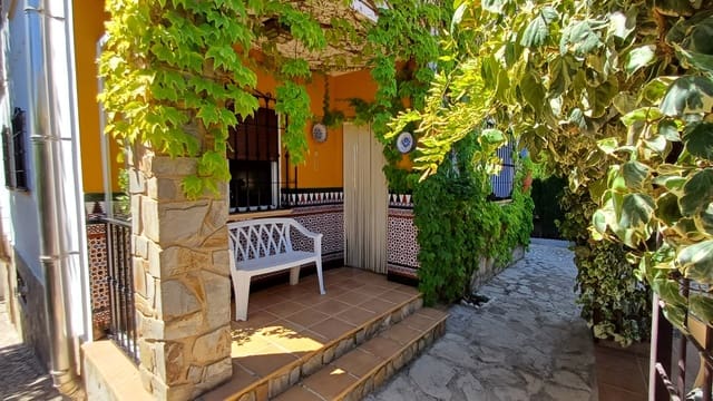 3 chambre Villa/Maison à vendre à Fuente Camacho, Loja avec piscine garage - 285 000 € (Ref: 8431852)