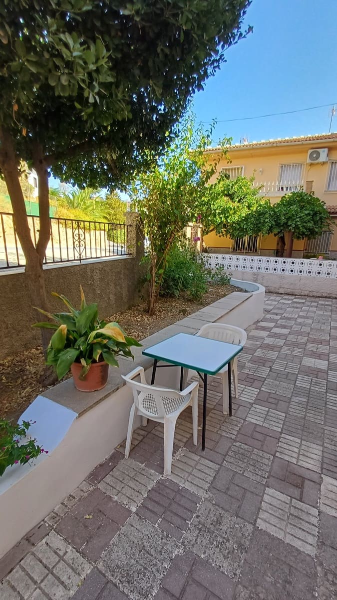 4 soverom Kjedet enebolig til salgs i Loja - € 110 000 (Ref: 8487061)