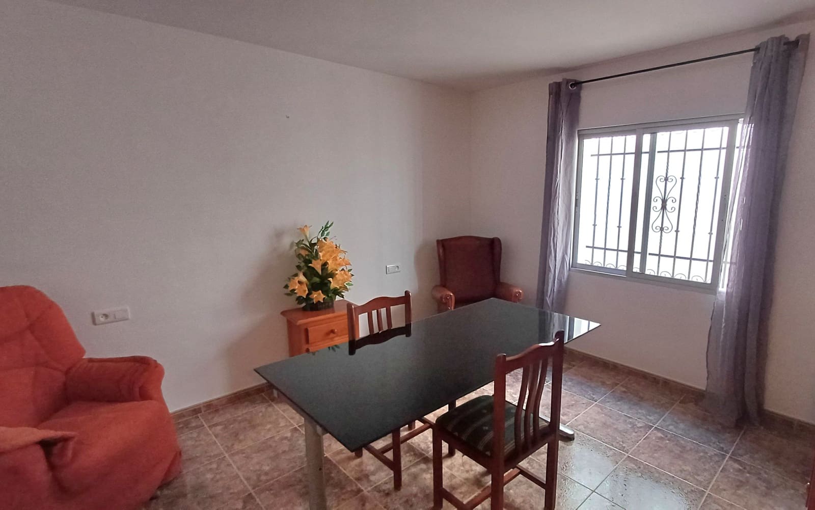 4 soverom Kjedet enebolig til salgs i Loja - € 110 000 (Ref: 8487061)