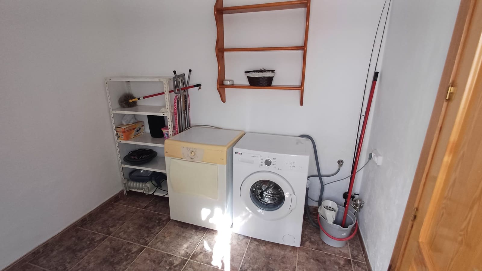 4 soverom Kjedet enebolig til salgs i Loja - € 110 000 (Ref: 8487061)