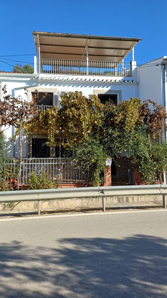 3 sypialnia Finka/Dom wiejski na sprzedaż w Villanueva de Algaidas - 86 000 € (Ref: 8676628)