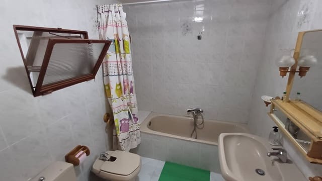 3 soveværelse Finca/Landehus til salg i Villanueva de Algaidas - € 86.000 (Ref: 8676628)