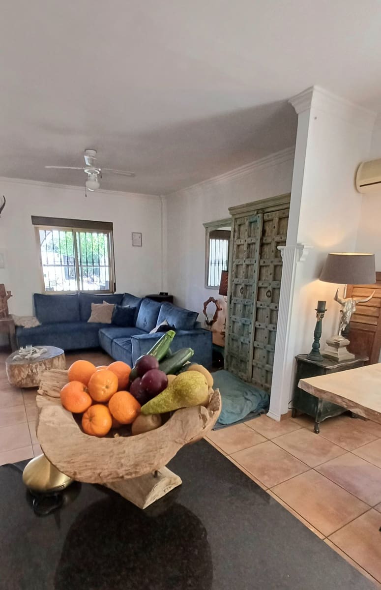 3 sypialnia Finka/Dom wiejski na sprzedaż w Riogordo z basenem garażem - 360 000 € (Ref: 8953564)