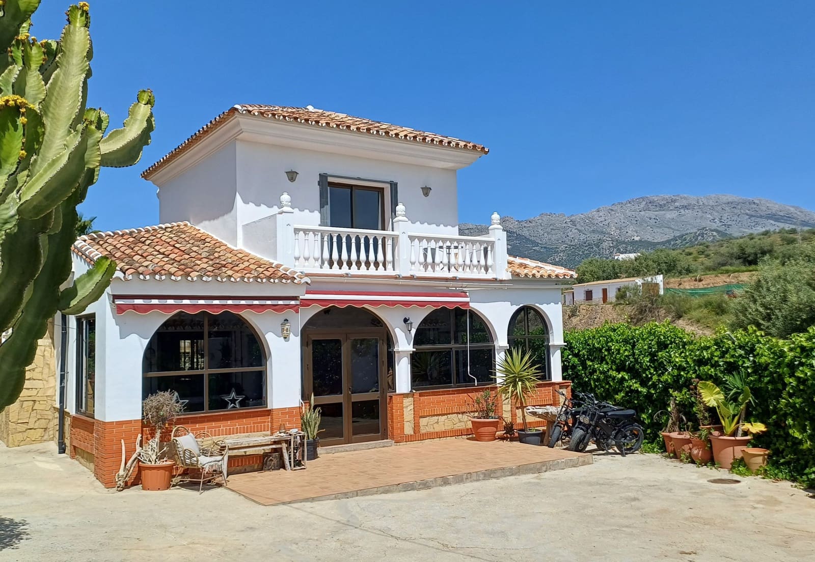 3 sypialnia Finka/Dom wiejski na sprzedaż w Riogordo z basenem garażem - 360 000 € (Ref: 8953564)