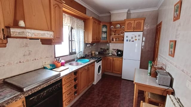 3 soveværelse Semi-Rækkehus til salg i Archidona med swimmingpool garage - € 239.950 (Ref: 9227352)