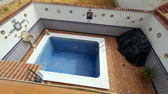 3 soveværelse Semi-Rækkehus til salg i Archidona med swimmingpool garage - € 239.950 (Ref: 9227352)