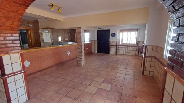 3 sovrum Restaurang/Bar till salu i Fuente Camacho, Loja med garage - 299 995 € (Ref: 9378437)