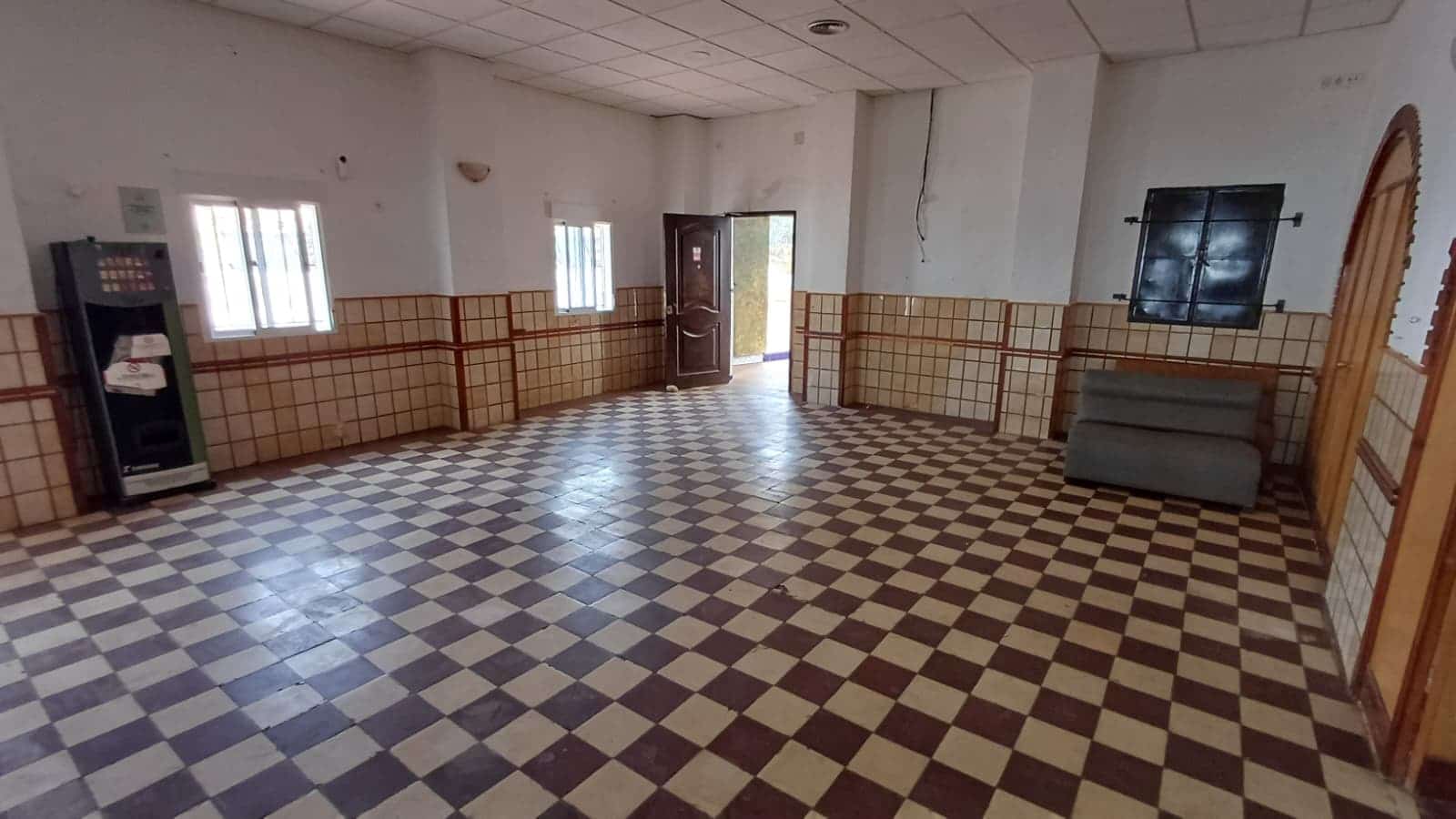 3 sovrum Restaurang/Bar till salu i Fuente Camacho med garage - 299 995 € (Ref: 9378437)