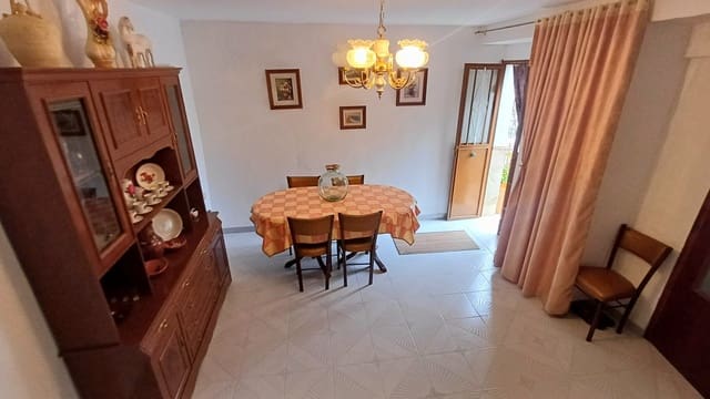Finca/Casa Rural de 3 habitaciones en Villanueva de Algaidas en venta con garaje - 118.000 € (Ref: 9713631)