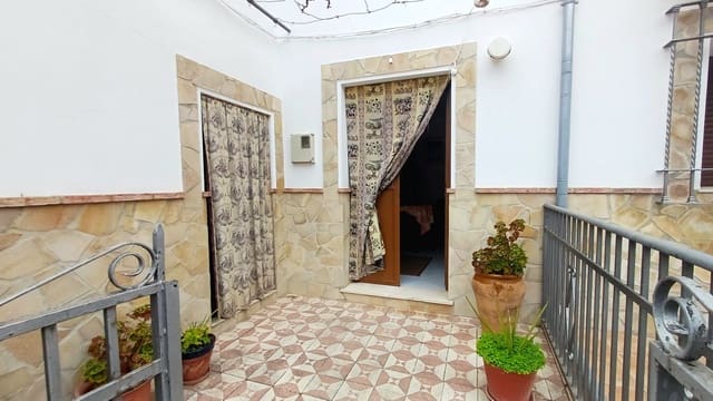 Finca/Casa Rural de 3 habitaciones en Villanueva de Algaidas en venta con garaje - 118.000 € (Ref: 9713631)