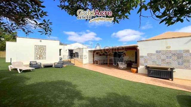5 Zimmer Villa zu verkaufen in Tindaya, La Oliva - 425.000 € (Ref: 10024993)