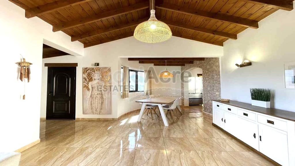 5 bedroom Villa for sale in Tindaya - € 425,000 (Ref: 10024993)