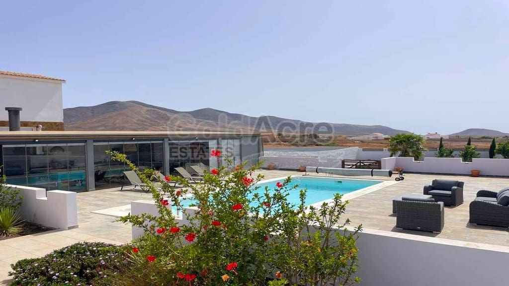 3 chambre Villa/Maison à vendre à Triquivijate avec piscine - 495 000 € (Ref: 10024994)