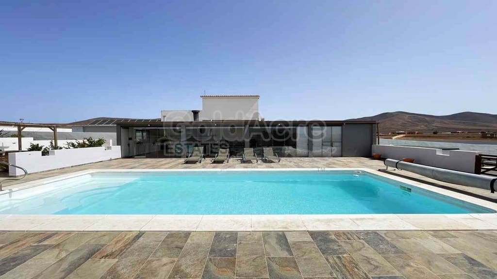 3 chambre Villa/Maison à vendre à Triquivijate avec piscine - 495 000 € (Ref: 10024994)