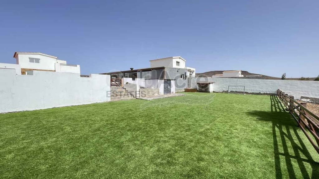 3 chambre Villa/Maison à vendre à Triquivijate avec piscine - 495 000 € (Ref: 10024994)