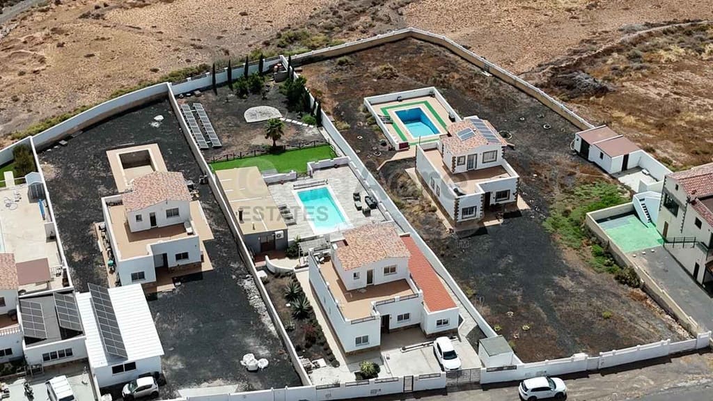 3 chambre Villa/Maison à vendre à Triquivijate avec piscine - 495 000 € (Ref: 10024994)