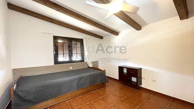 3 bedroom Villa for sale in Puerto del Rosario with garage - € 339,000 (Ref: 10026638)