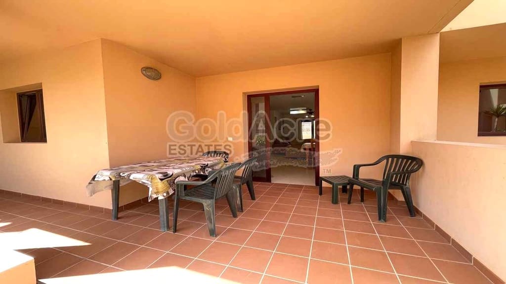 4 quarto Moradia para venda em Corralejo com piscina garagem - 395 000 € (Ref: 10026639)