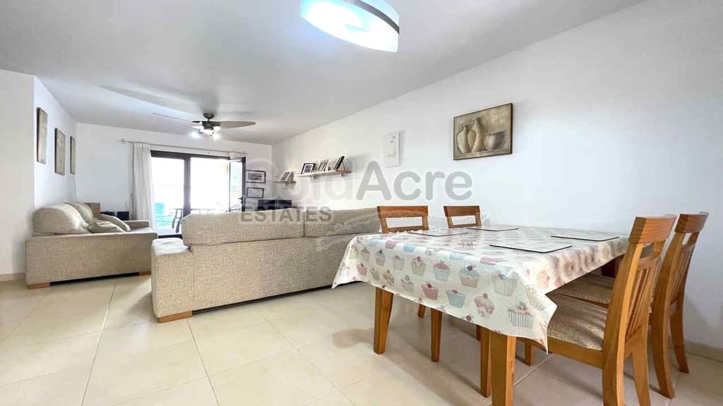 4 quarto Moradia para venda em Corralejo com piscina garagem - 395 000 € (Ref: 10026639)