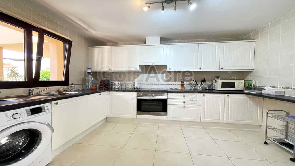 4 quarto Moradia para venda em Corralejo com piscina garagem - 395 000 € (Ref: 10026639)