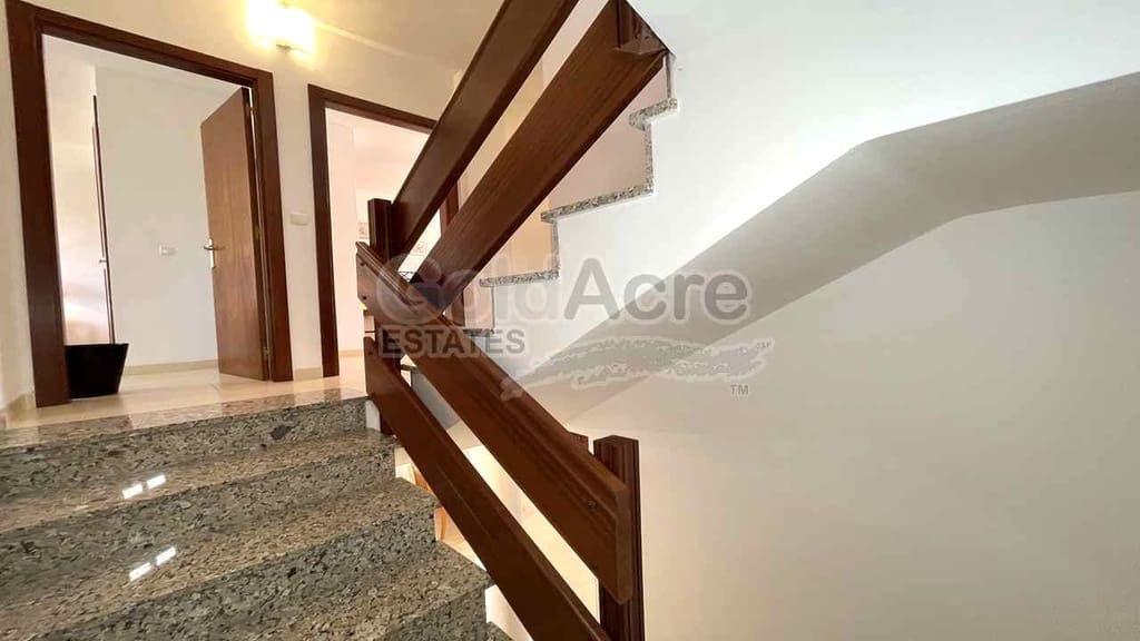 4 quarto Moradia para venda em Corralejo com piscina garagem - 395 000 € (Ref: 10026639)