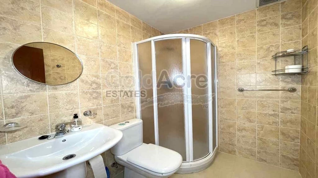 4 quarto Moradia para venda em Corralejo com piscina garagem - 395 000 € (Ref: 10026639)
