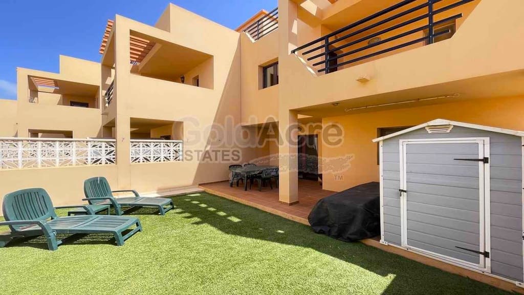 4 quarto Moradia para venda em Corralejo com piscina garagem - 395 000 € (Ref: 10026639)