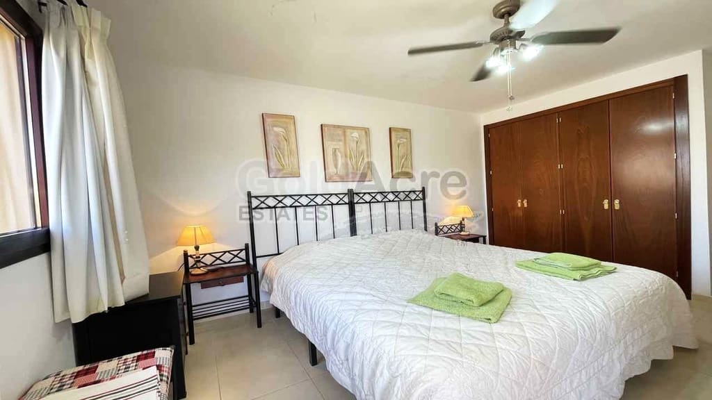 4 quarto Moradia para venda em Corralejo com piscina garagem - 395 000 € (Ref: 10026639)