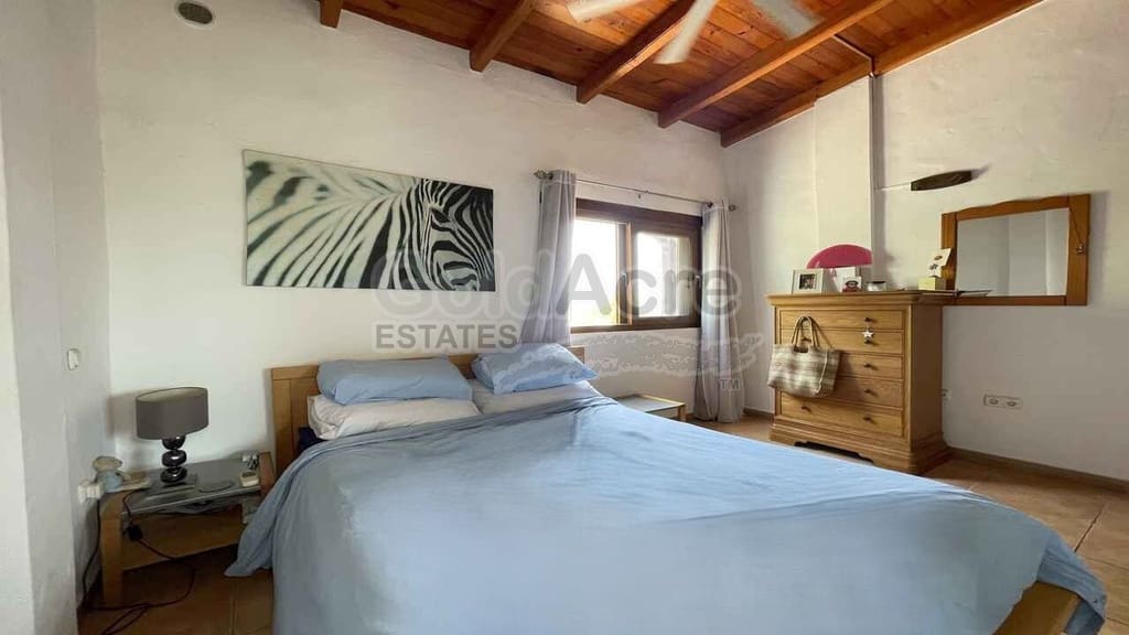 Chalet de 3 habitaciones en Lajares en venta con piscina garaje - 495.000 € (Ref: 10027674)