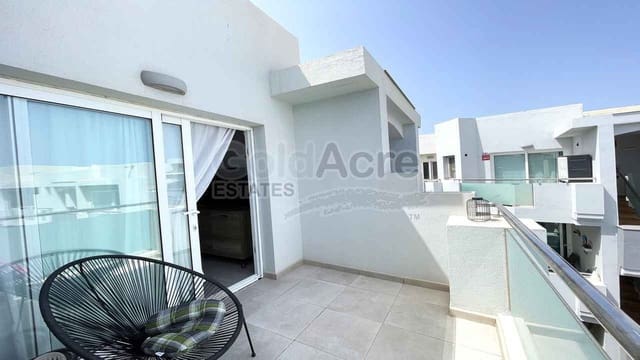1 makuuhuone Huoneisto myytävänä paikassa Corralejo, La Oliva mukana uima-altaan - 239 000 € (Ref: 10027675)
