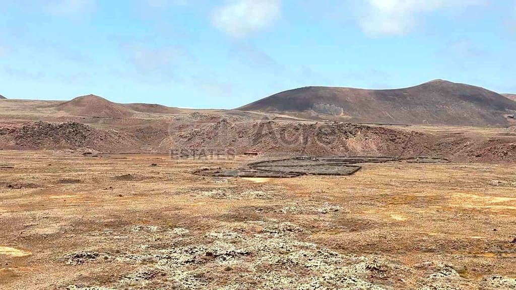 Mark till salu i Lajares - 20 000 € (Ref: 10033371)