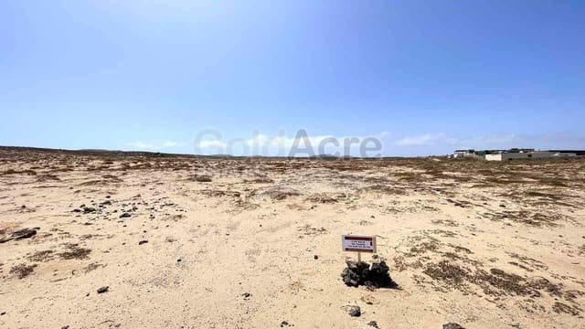 Grunde uden byggetilladelser til salg i Majanicho, La Oliva - € 49.000 (Ref: 10033372)