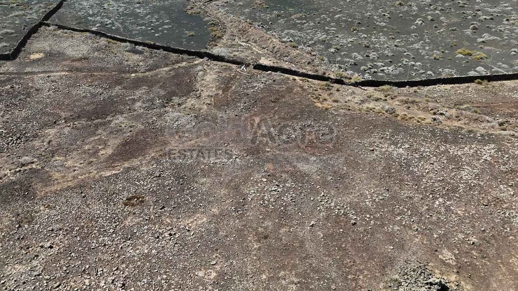 Terreno/Finca Rústica en Lajares en venta - 50.000 € (Ref: 10033374)