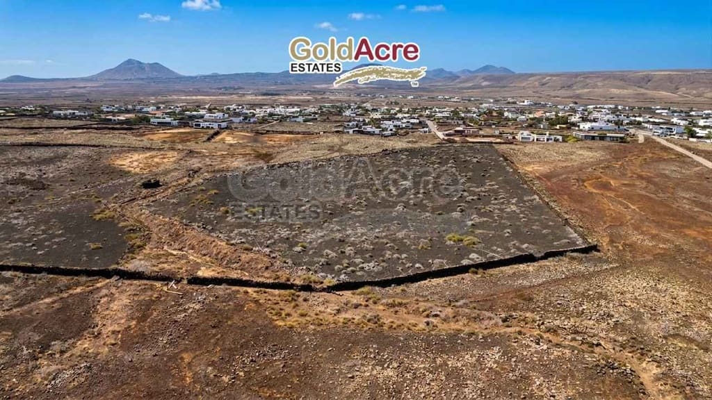 Terreno/Finca Rústica en Lajares en venta - 50.000 € (Ref: 10033374)