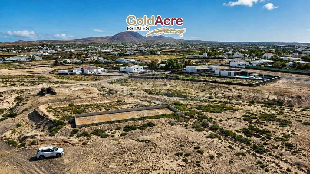 Mark till salu i Lajares - 20 000 € (Ref: 10033375)