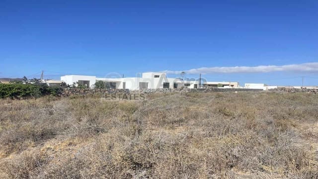 Mark till salu i Lajares, La Oliva - 550 000 € (Ref: 10037787)