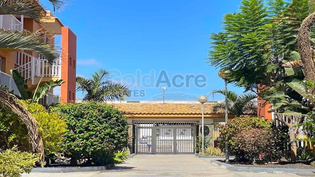 2 chambre Appartement à vendre à Corralejo avec piscine garage - 200 000 € (Ref: 10040239)