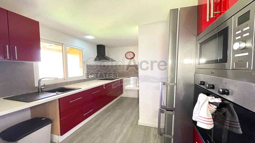 2 chambre Appartement à vendre à Corralejo avec piscine garage - 200 000 € (Ref: 10040239)