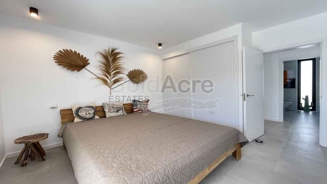 3 chambre Villa/Maison à vendre à Villaverde, La Oliva avec piscine garage - 649 000 € (Ref: 10048620)