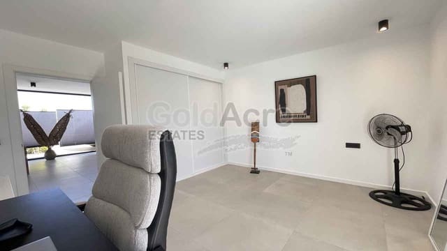 3 chambre Villa/Maison à vendre à Villaverde, La Oliva avec piscine garage - 649 000 € (Ref: 10048620)