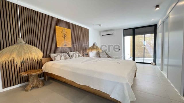 3 chambre Villa/Maison à vendre à Villaverde, La Oliva avec piscine garage - 649 000 € (Ref: 10048620)