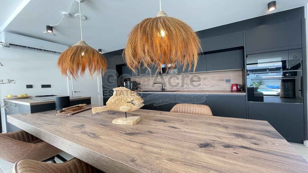 3 quarto Moradia para venda em Villaverde com piscina garagem - 649 000 € (Ref: 10048620)